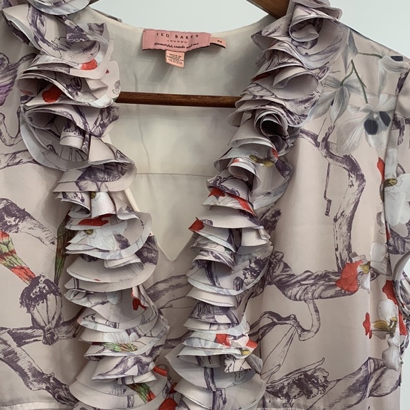 Ted Baker London beige floral Silk like dress with pockets - Picture 3 of 9